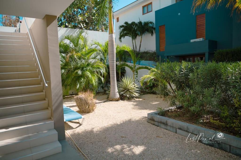 Goudhaen Luxury Private Apartments Jan Thiel Beach Extérieur photo