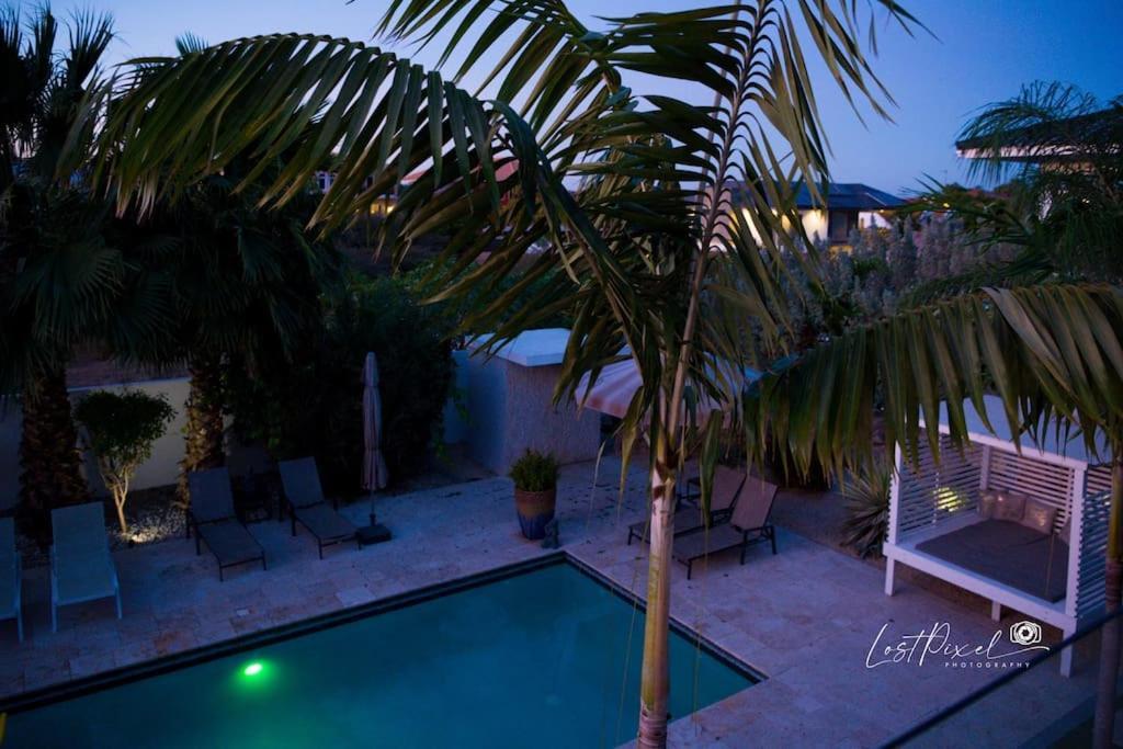 Goudhaen Luxury Private Apartments Jan Thiel Beach Extérieur photo