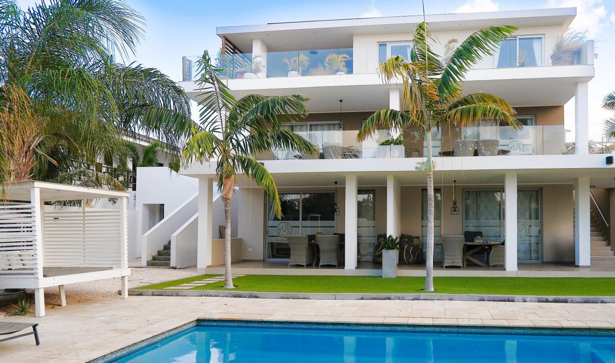 Goudhaen Luxury Private Apartments Jan Thiel Beach Extérieur photo